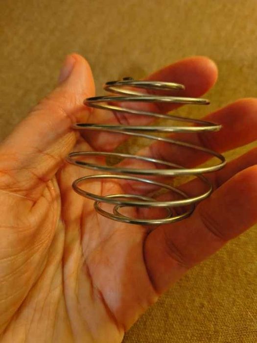 Zabawka sprężynka gniotek gadżet antystresowy