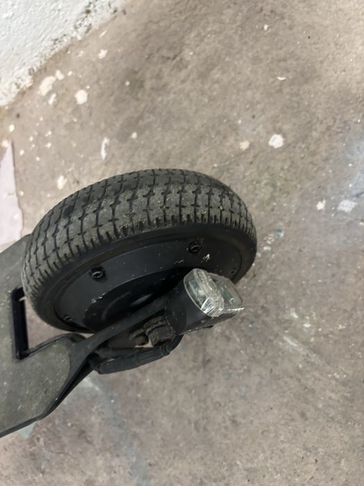 Trotinete eletrica com bateria gasta