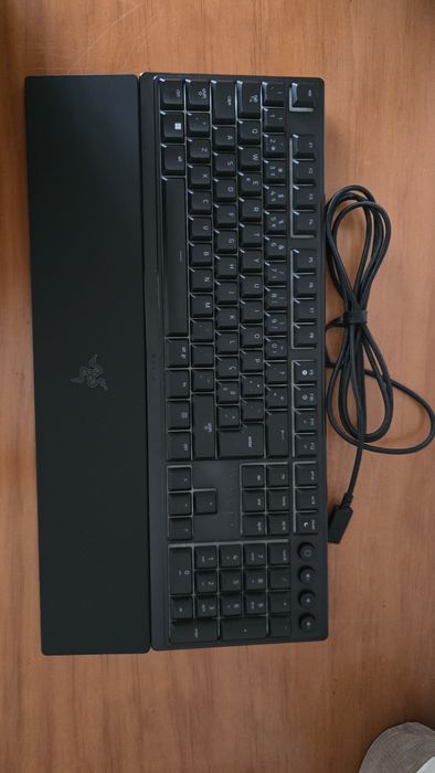 Razer Ornata V3 (Layout PT) -Como Novo (C/ Caixa)