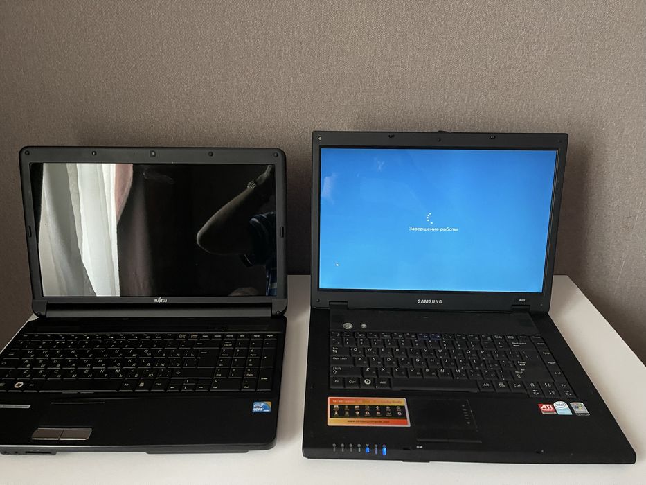 Ноутбук fujitsu и samsung