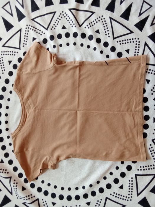 T-shirt brązowy w króliczki 122 Sinsay