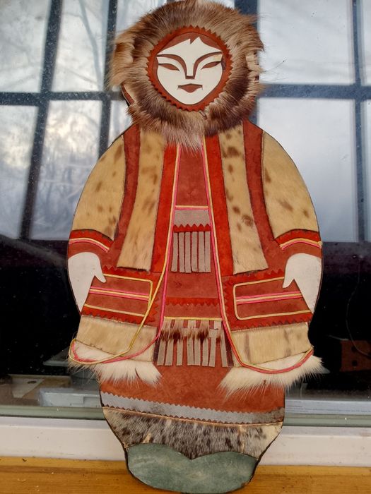 Панно кожа оленя чеканки