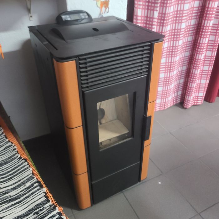 Salamandra a pellets