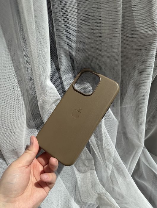 Чохол на iPhone 15 Pro Max (коричневий)