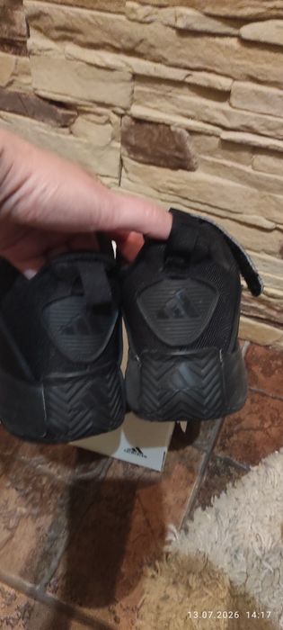 Высокие кроссовки Adidas  25,5 см