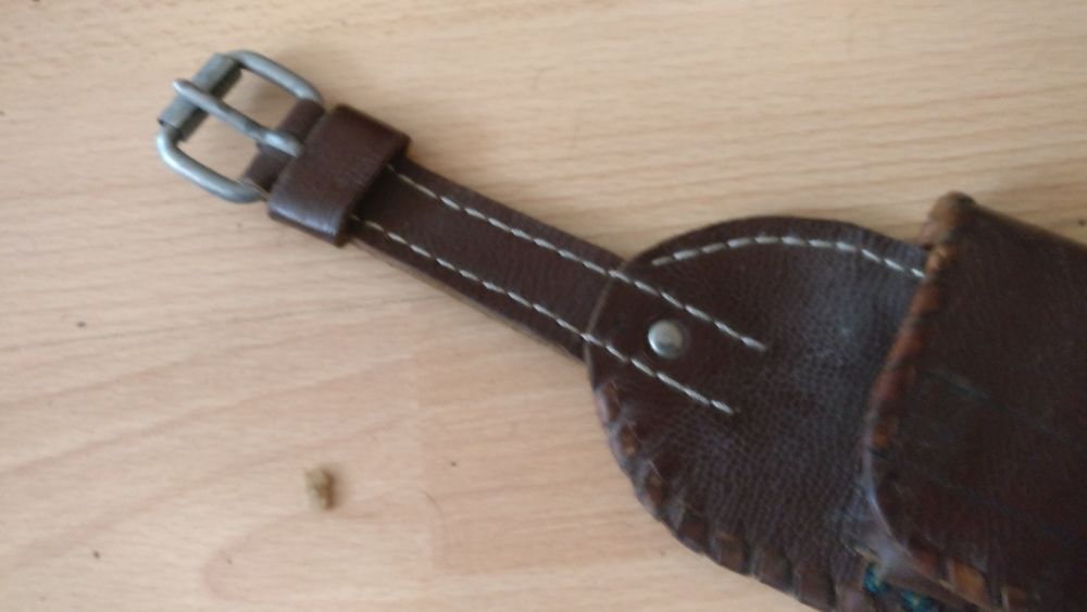 Skórzany pas na naboje myśliwskie.