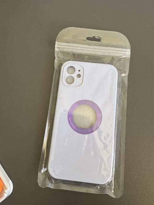 7 iPhone 11 Cases (Total Price)64284538514819121