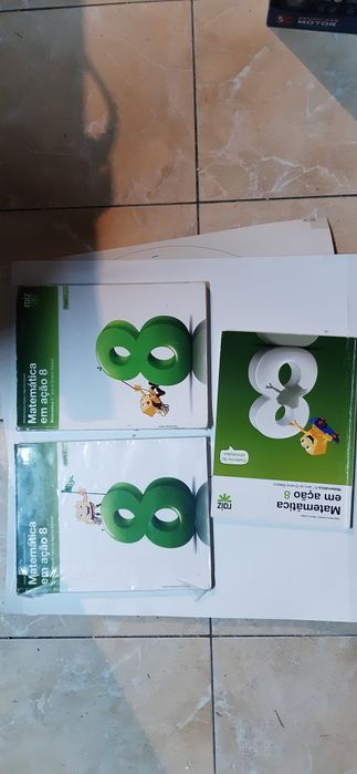Livros escolares 8 ano