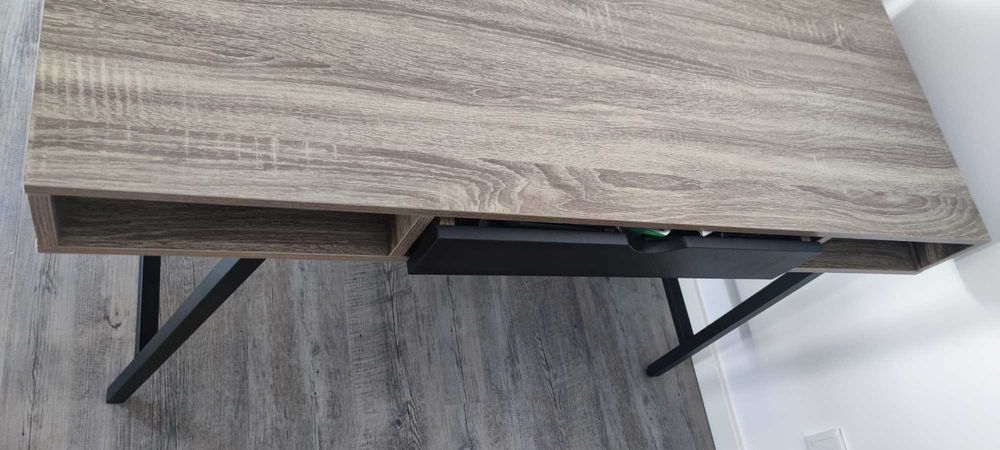 Secretária / Consola de entrada