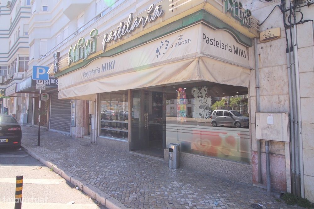 Padaria / Pastelaria  Venda em Almada, Cova da Piedade, Pragal e Cacil