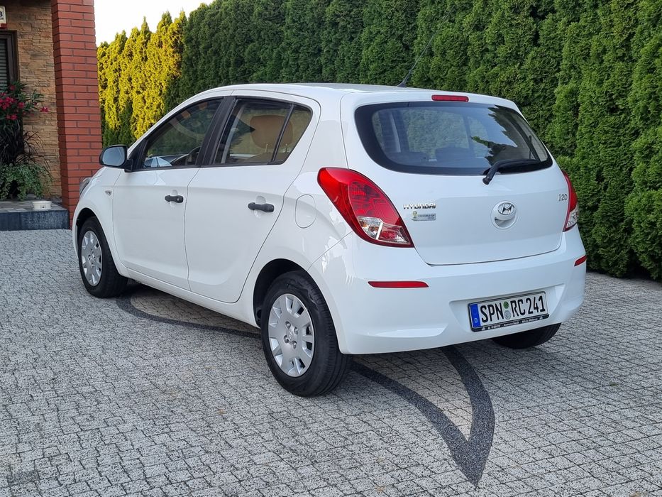 Hyundai i20 1,2 16V, 112 000 km, 2 kpl kół, super stan, opłaty, Niemcy