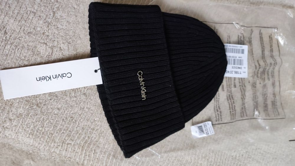 Czapka Calvin Klein czarna