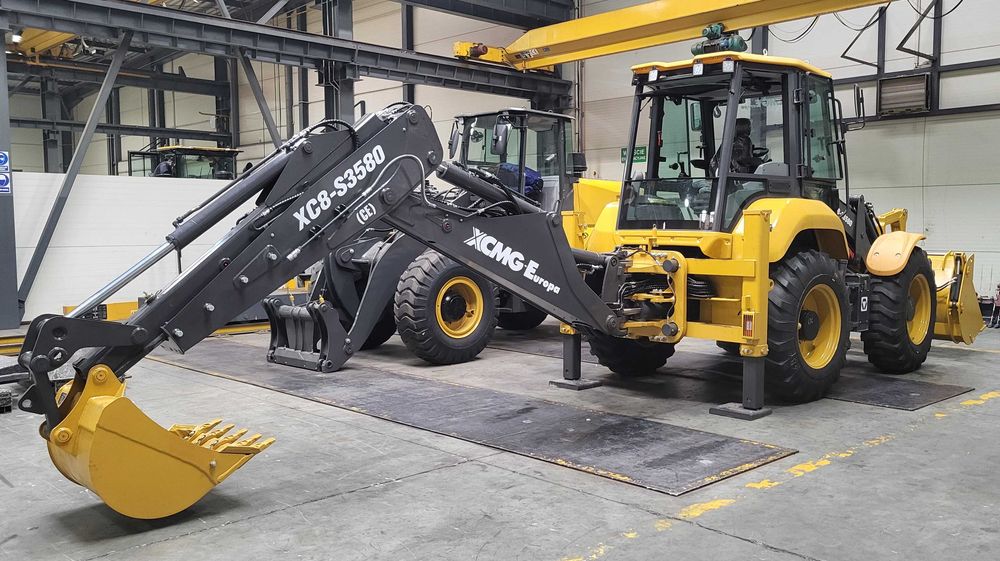 Koparko ładowarka XCMG XC8-S3580