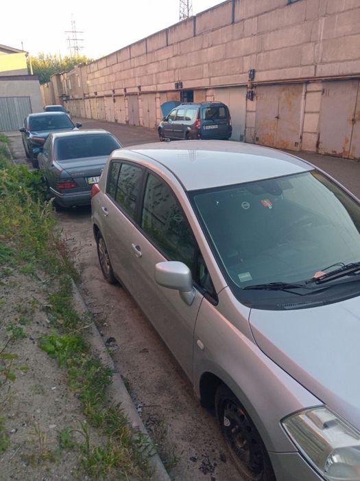 Продам Nissan Tilda