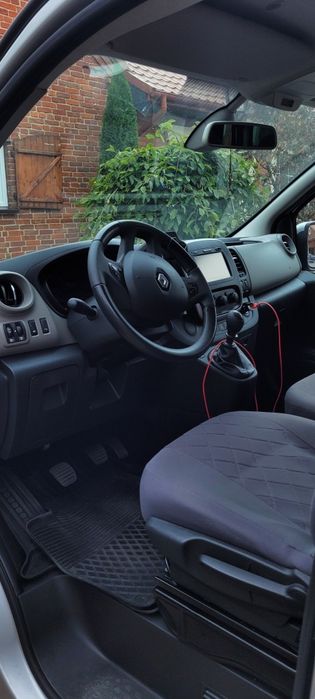 Renault Trafic 9 osoby