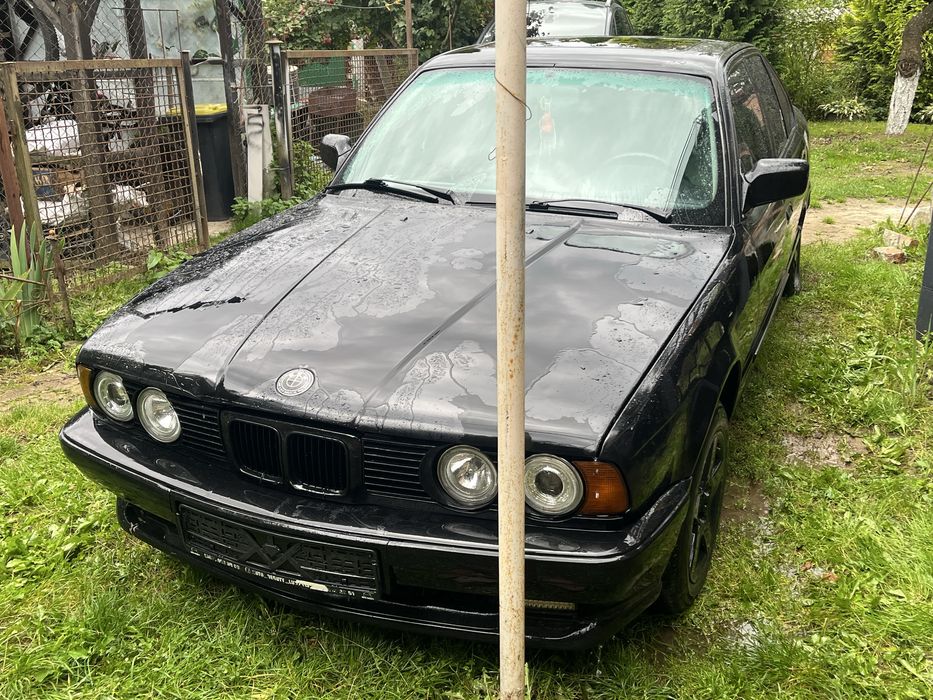 Продам BMW e34 520