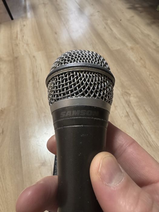 Динамічний мікрофон SAMSON Q8, ручний, у кейсі