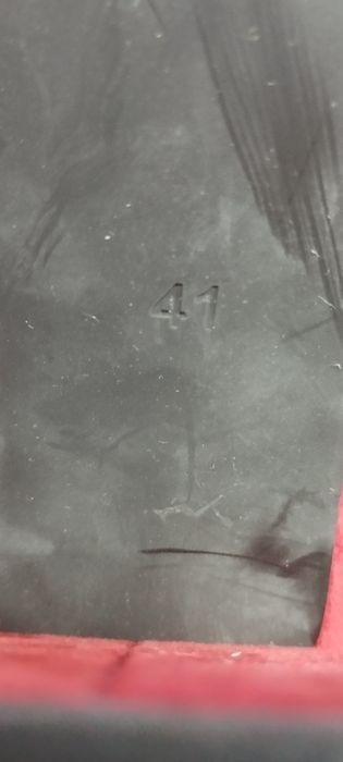 Czerwone buty na obcasie nowe Rozmiar 41
