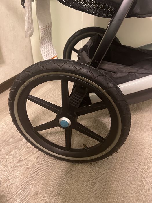 Коляска Thule urban glide