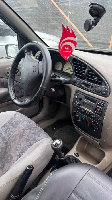 Ford Fiesta ano 97 -  800 euros