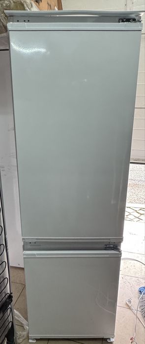 Frigorífico  Smeg  combinado encastre  C3170NE No Frost