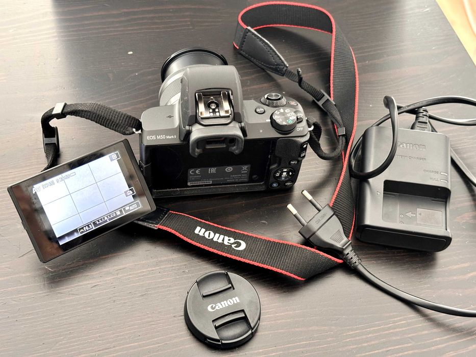 canon m50 mark2 + obiektyw 15-45 mm