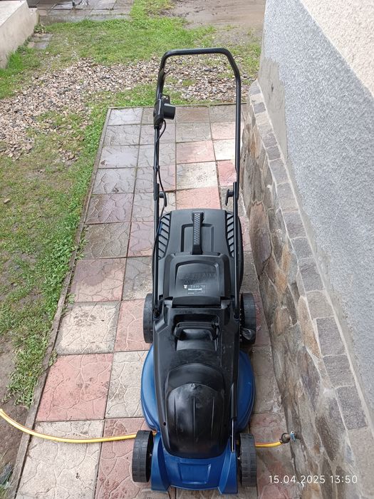 Газонокосарка на запчастини