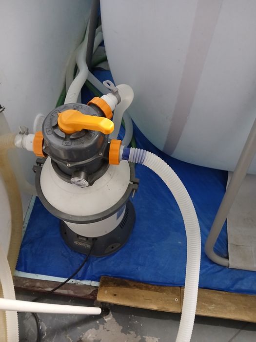 Piscina com filtro de areia