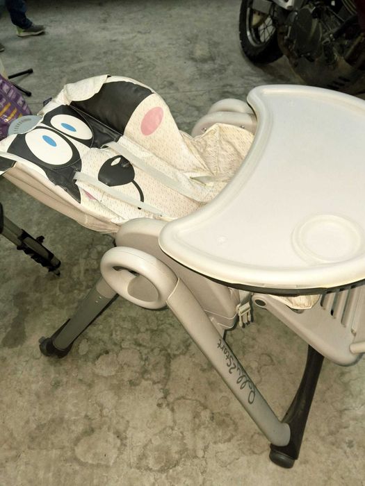 Cadeira refeição bebe