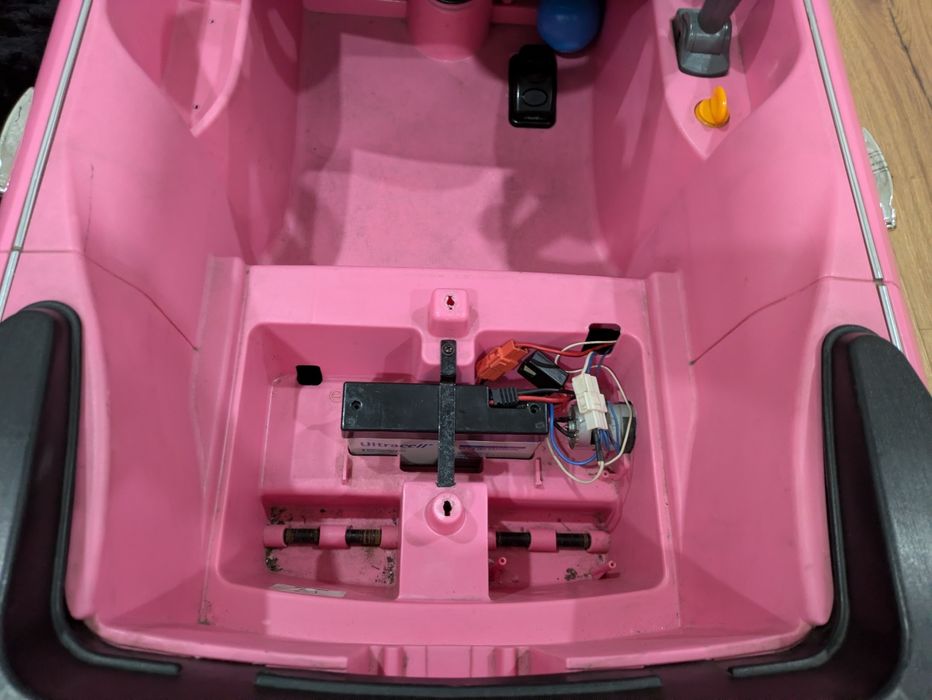Carro elétrico Mini criança 6v com bateria Nova