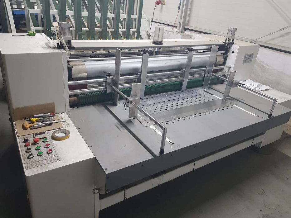 Sloter do produkcji opakowań