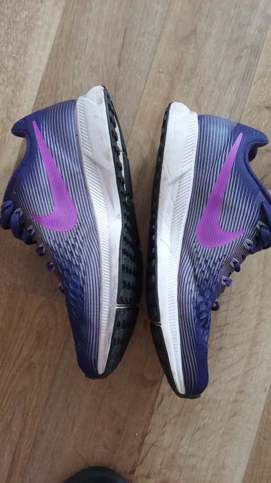 Кросівки оригінальні  Nike running 40