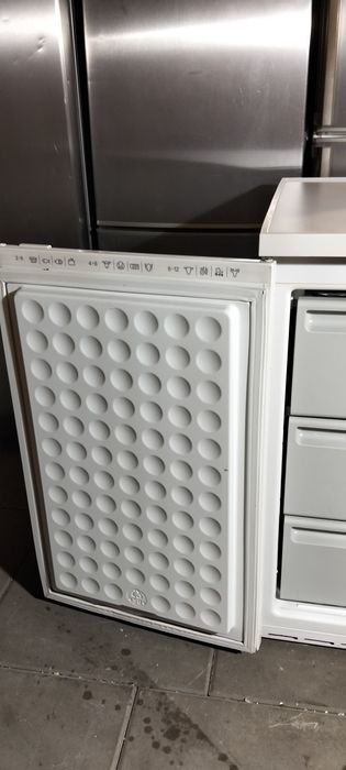 Sprzedam zamrażarkę Bosch