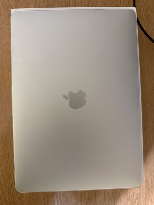 MacBook Air m1 8 256
