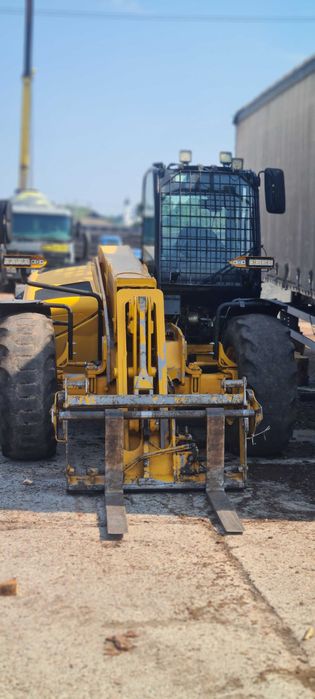 телескопічний навантажувач gcb 540/70