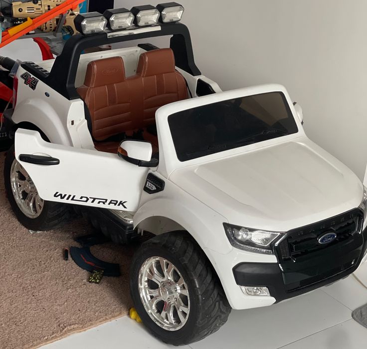 Дитяче авто Джип Ford Ranger