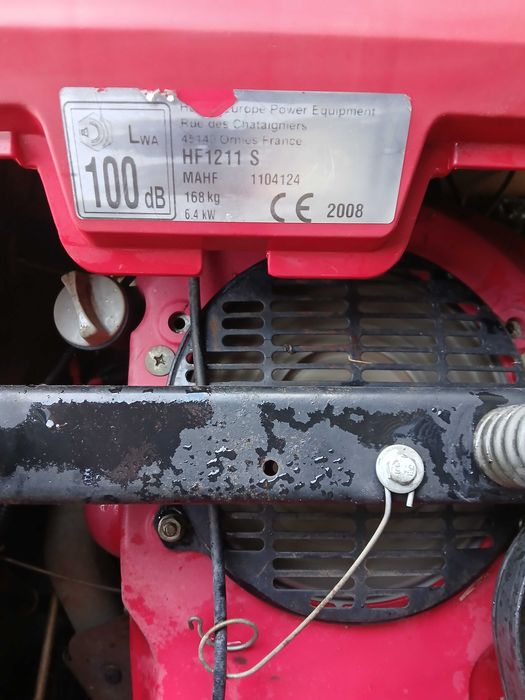 Trator Corta Relva com cesto Honda