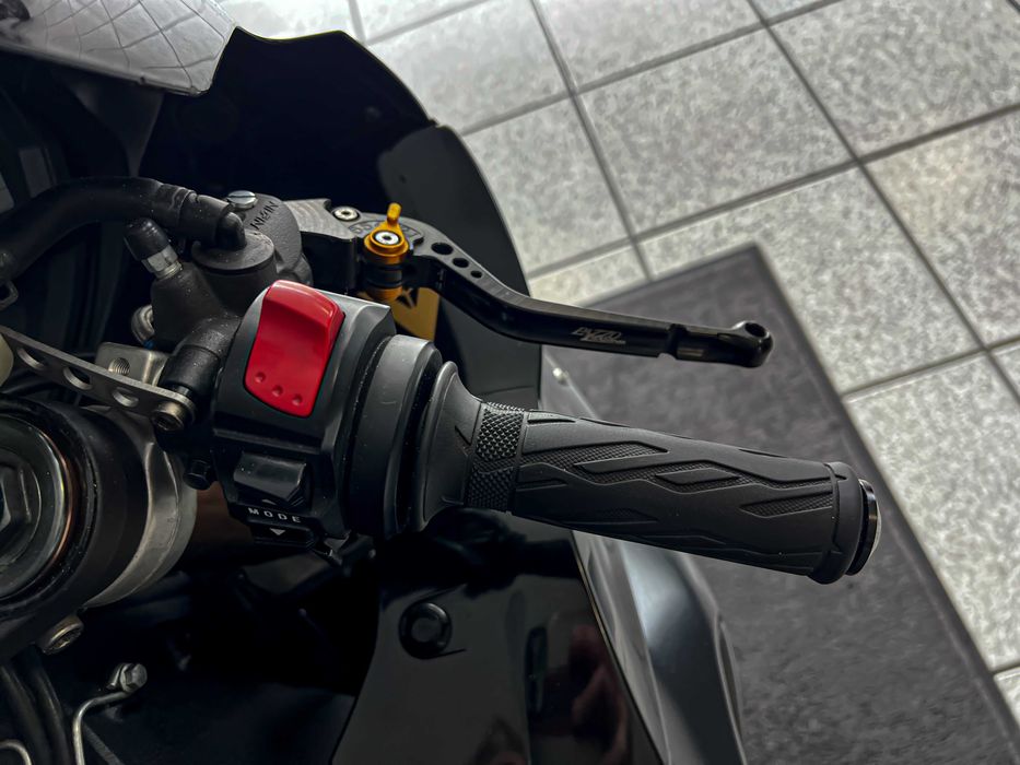 Suzuki GSX-R 1000 K7