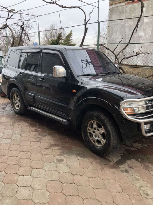 Mitsubishi Pagero 3.5