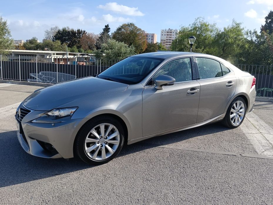 Vendo Lexus IS 300h
