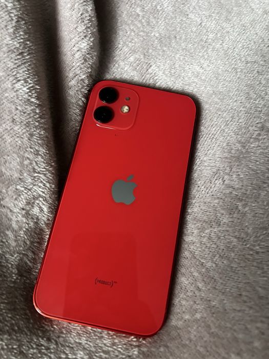 Iphone 12.