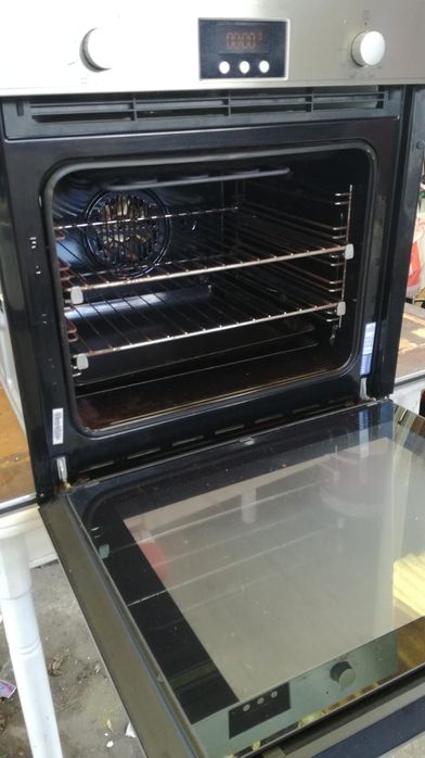 Forno ariston a funcionar