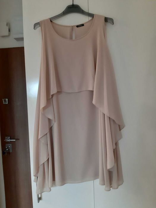 Sukienka wizytowa Motivi z żorrzety M/L . Kolor kremowy.