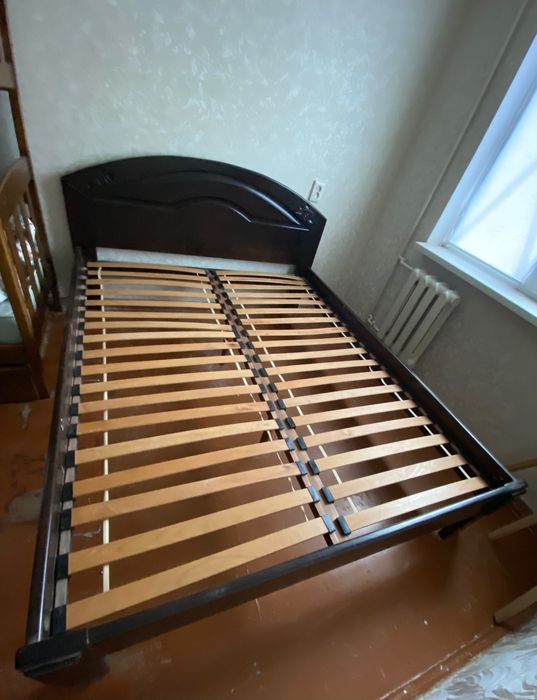 Ліжко двухспальне