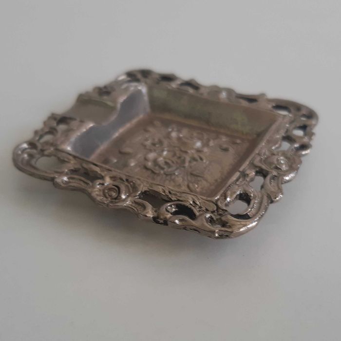 Antigo Pequeno mini Cinzeiro Estanho Decor Floral