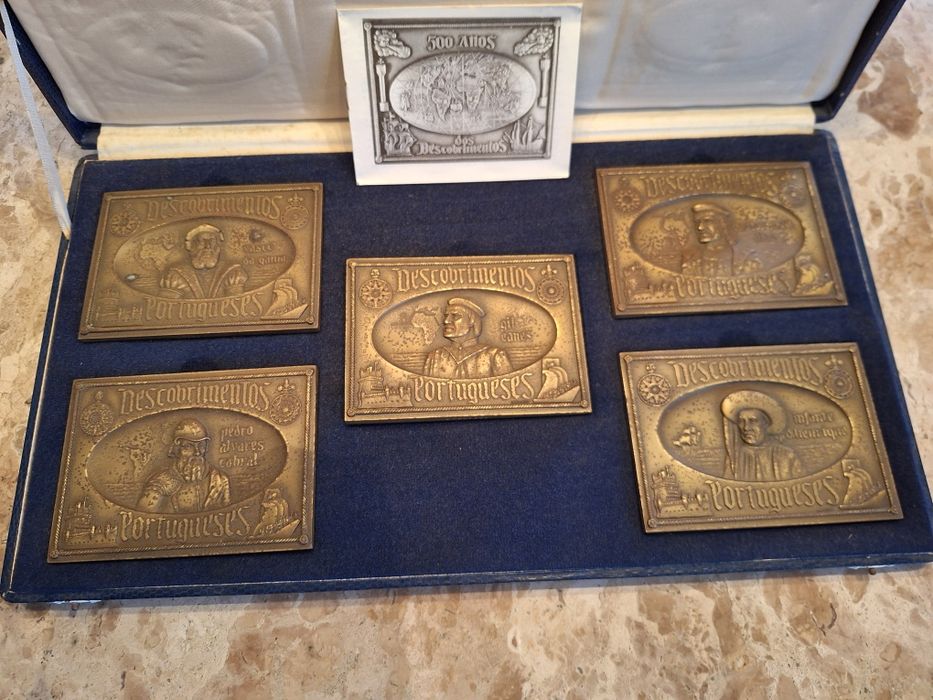 Placas comemorativas 500 anos descobrimentos bronze