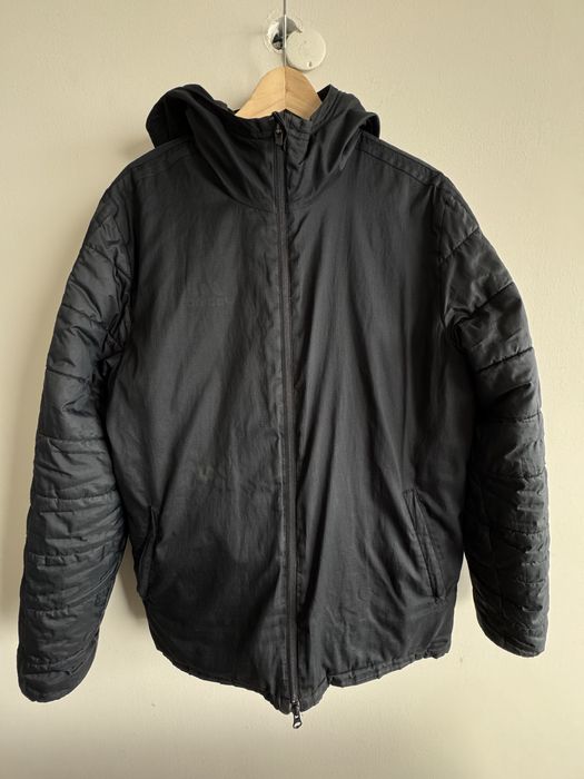 Casaco preto Adidas com capuz