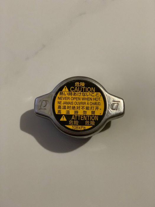 Оригінальна пробка радіатора охолодження прадо 120 -150лексус 470