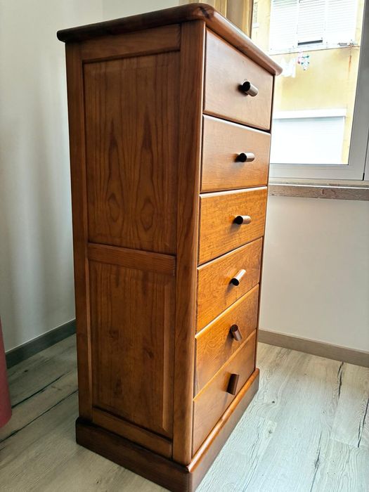 Cómoda de Madeira Castanha