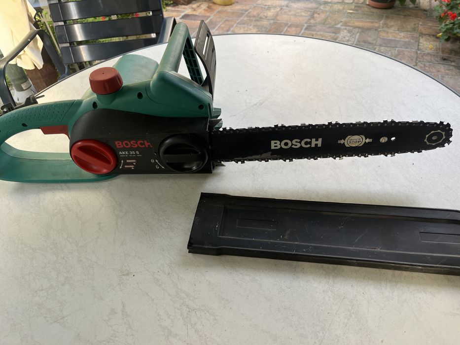 Piła łańcuchowa elektryczna Boscha AKE 35 s